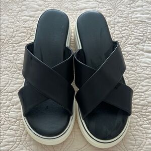 XOXO Black Slide Sandals with Crisscross Design